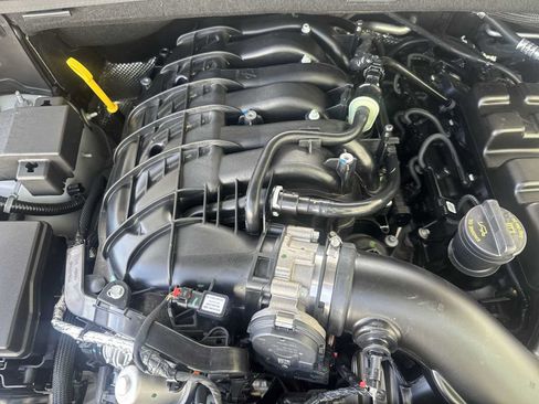 Used 2025 Dodge Durango GT w/ Blacktop Package AWD/4WD image 13