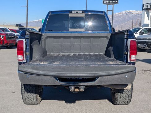 Used 2018 RAM 2500 Laramie w/ Cold Weather Group image 27