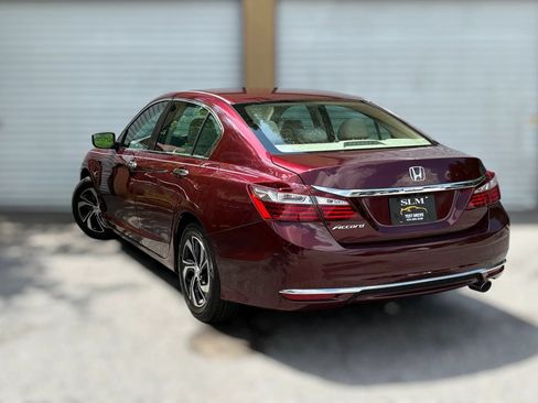 Used 2017 Honda Accord LX image 13