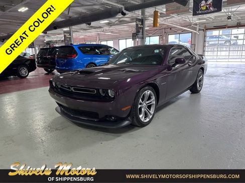 Used 2020 Dodge Challenger R/T RWD image 1