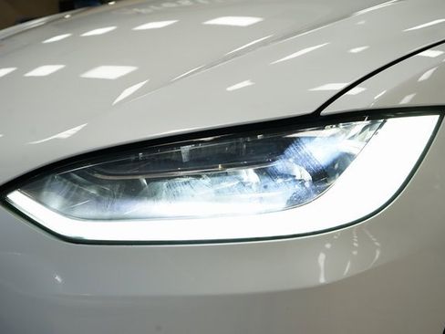 Used 2020 Tesla Model X Long Range image 27