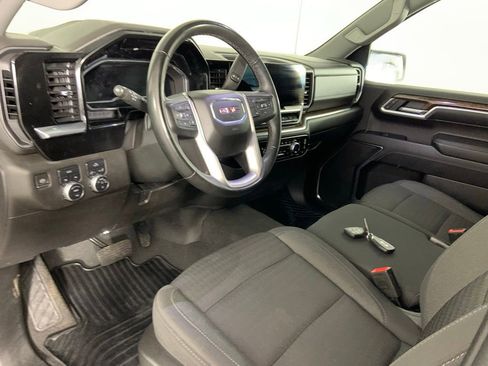 Used 2023 GMC Sierra 1500 Elevation image 30