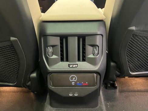 Certified 2025 BMW X3 xDrive30i image 9