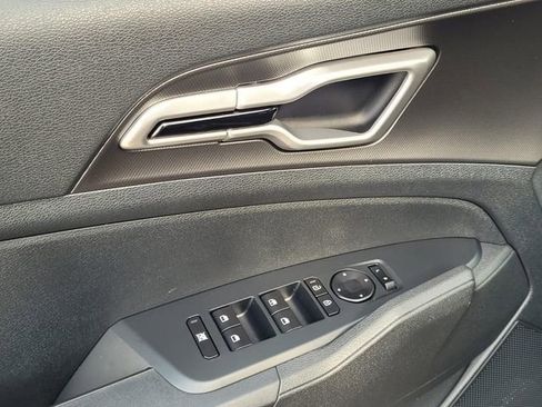 New 2026 Kia Sportage LX FWD image 10