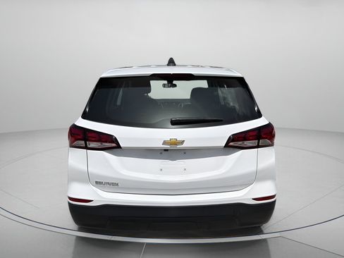 Used 2024 Chevrolet Equinox LS FWD image 4