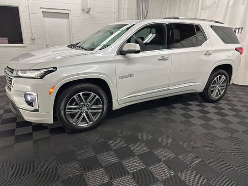 Used 2022 Chevrolet Traverse High Country image 5