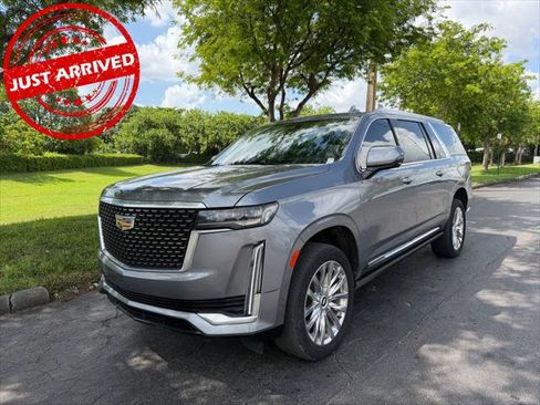 Used 2021 Cadillac Escalade ESV Premium Luxury w/ Driver Assist Tech Package AWD/4WD image 2