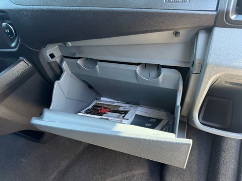 Used 2017 Ford Transit 150 XLT image 33