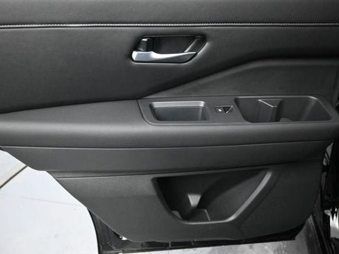 New 2026 Nissan Pathfinder SL image 23