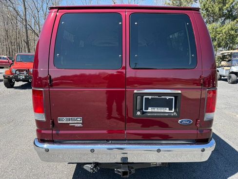 Used 2008 Ford E-350 and Econoline 350 Super Duty Wagon image 4