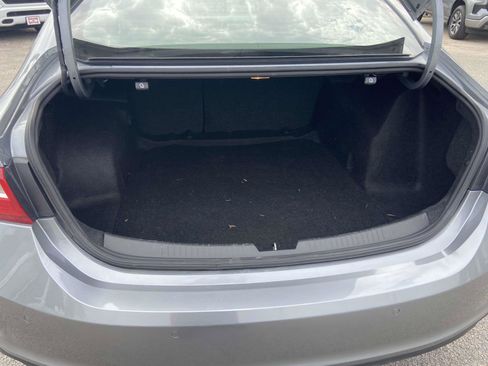 Used 2024 Chevrolet Malibu LT image 31