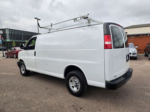 Used 2021 Chevrolet Express 2500 w/ Driver Convenience Package image 7