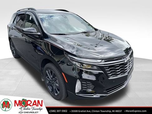 Certified 2024 Chevrolet Equinox RS w/ LPO, Floor Liner Package AWD/4WD image 2