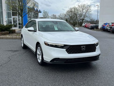 New 2025 Honda Accord LX image 1