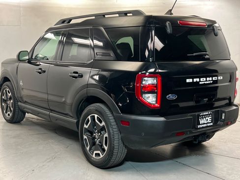 Used 2022 Ford Bronco Sport Outer Banks w/ Tech Package AWD/4WD image 3