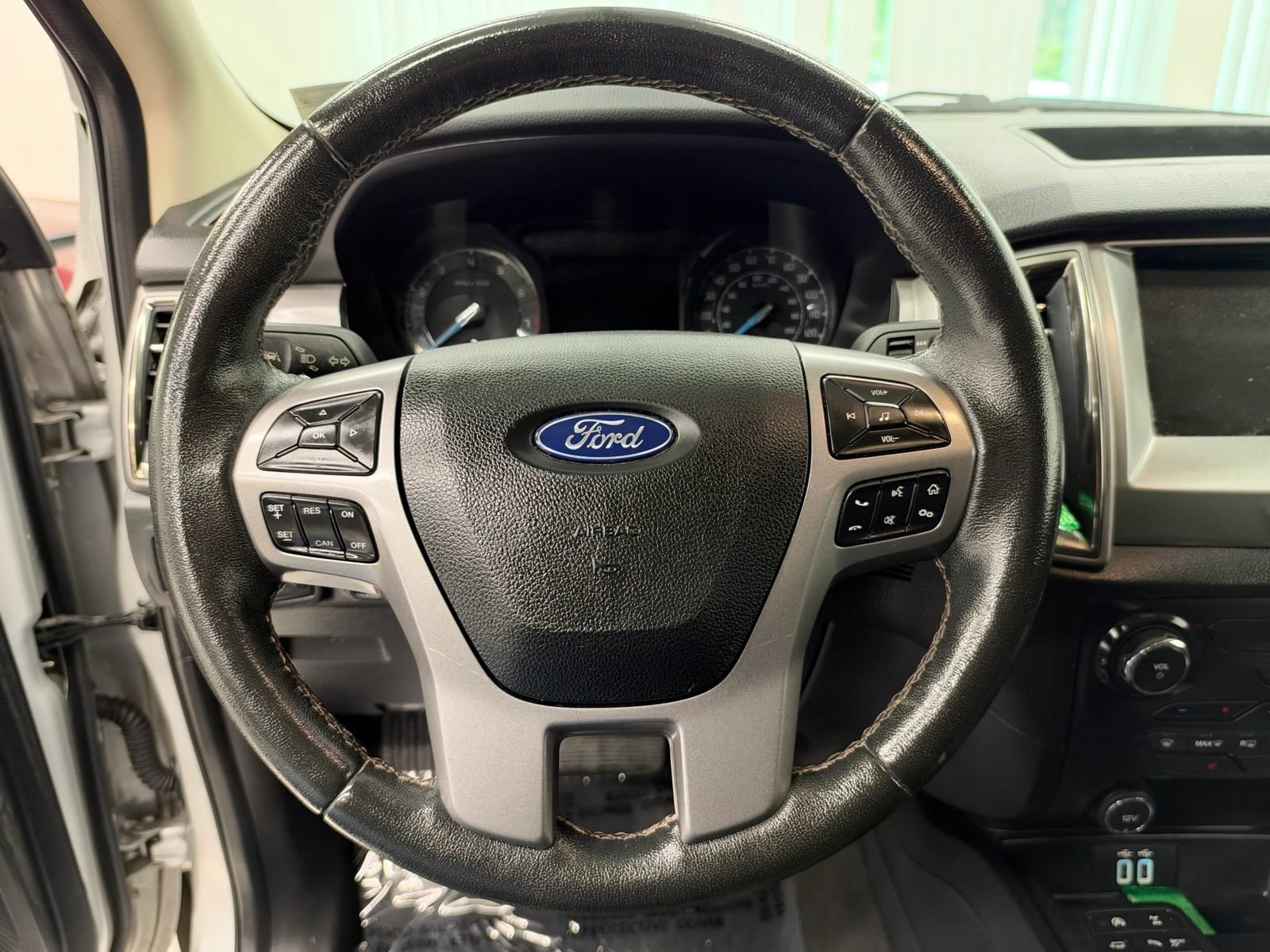 Used 2019 Ford Ranger XLT w/ Equipment Group 302A Luxury AWD/4WD image 29