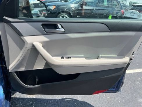 Used 2016 Hyundai Sonata SE w/ Cargo Package FWD image 23