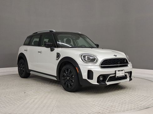 Used 2024 MINI Cooper Countryman S FWD image 7