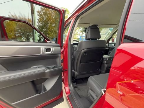Used 2026 Hyundai Santa Fe SEL FWD image 37