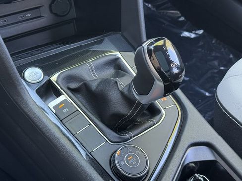 New 2026 Volkswagen Taos SE AWD/4WD image 15