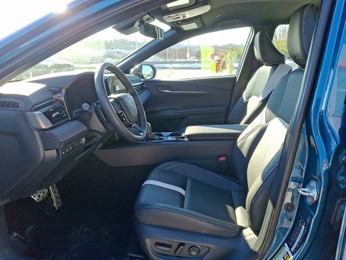Certified 2025 Toyota Camry SE image 13