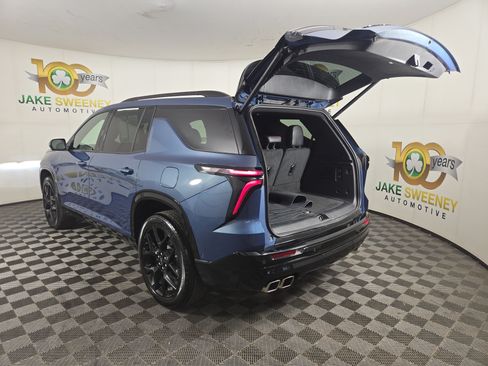 Certified 2025 Chevrolet Traverse RS AWD/4WD image 35