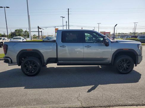 New 2026 GMC Sierra 3500 AT4 w/ Technology Package AWD/4WD image 7