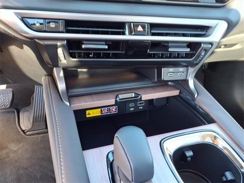 Used 2025 Lexus RX 350 FWD image 25