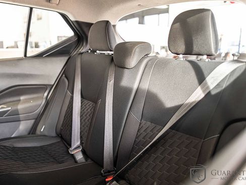 Used 2022 Nissan Kicks S image 29