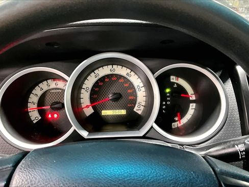 Used 2013 Toyota Tacoma 2WD Regular Cab image 21