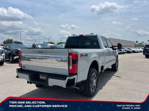 Used 2025 Ford F250 Platinum w/ Platinum Plus Package AWD/4WD image 5