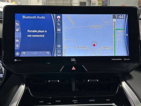 Used 2021 Toyota Venza XLE w/ Softex Package AWD/4WD image 22