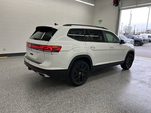 New 2026 Volkswagen Atlas SE FWD image 6