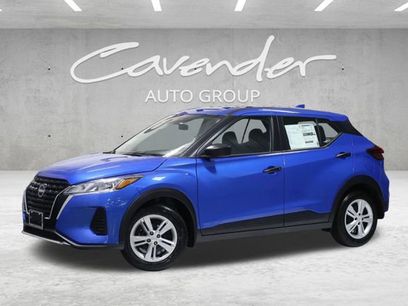 New 2025 Nissan Kicks S