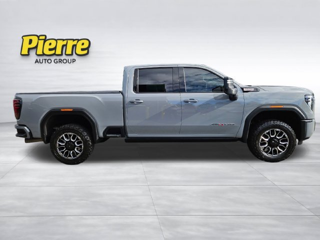 Used 2024 GMC Sierra 2500 AT4 w/ Technology Package AWD/4WD image 6