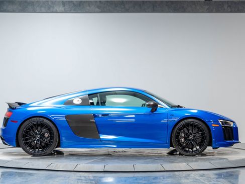 Used 2017 Audi R8 V10 plus AWD/4WD image 15