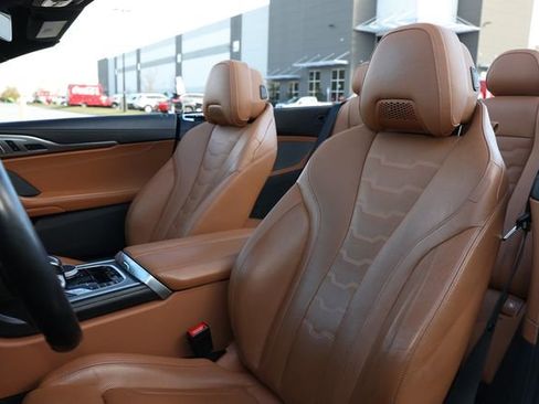 Used 2021 BMW 840i 840i Convertible w/ M Sport Package image 9