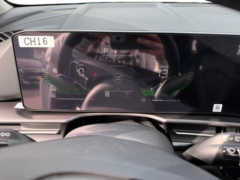 New 2026 Kia Sportage EX image 11