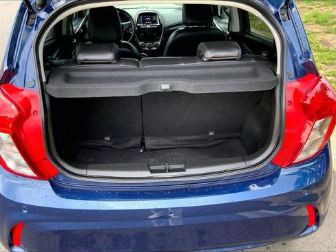 Used 2022 Chevrolet Spark LT w/ Driver Confidence Package FWD image 4