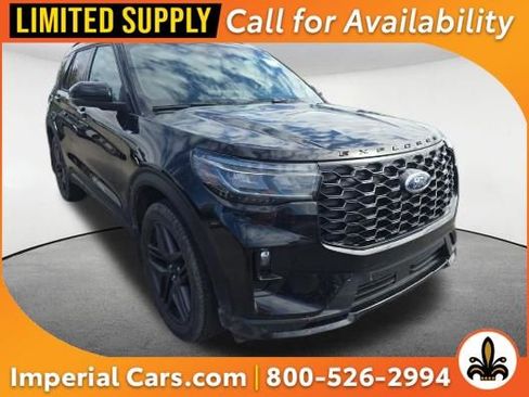 Used 2025 Ford Explorer ST-Line w/ ST-Line Street Pack AWD/4WD image 1