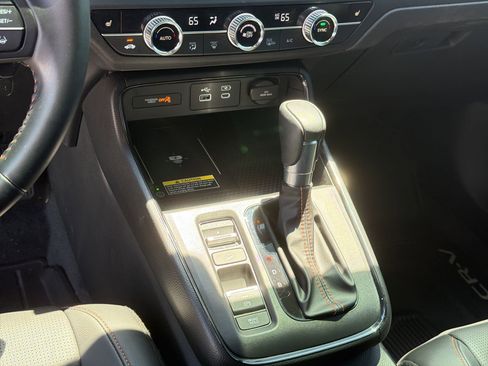 Used 2025 Honda CR-V Sport-L image 18