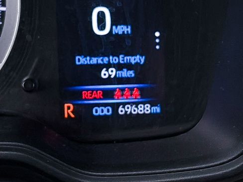 Used 2022 Toyota Corolla Cross LE FWD image 29