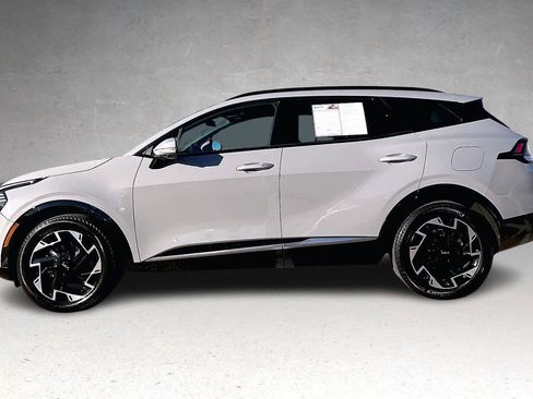 Certified 2024 Kia Sportage SX image 3