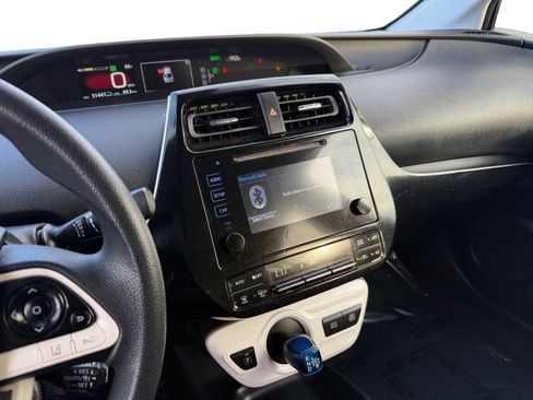 Used 2017 Toyota Prius Two w/ Carpet Mat Package image 13