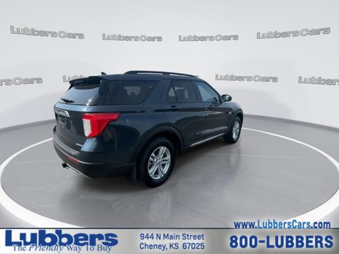 Used 2022 Ford Explorer XLT w/ Equipment Group 202A AWD/4WD image 8