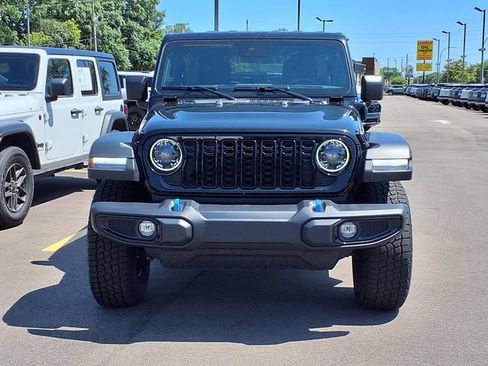Used 2024 Jeep Wrangler Unlimited AWD/4WD image 20