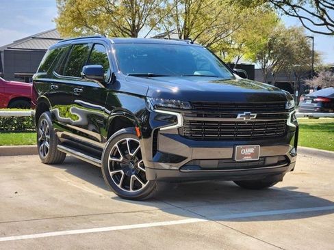 Used 2024 Chevrolet Tahoe RST w/ Luxury Package image 2