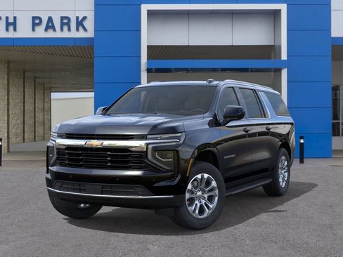 New 2026 Chevrolet Suburban LS RWD image 6
