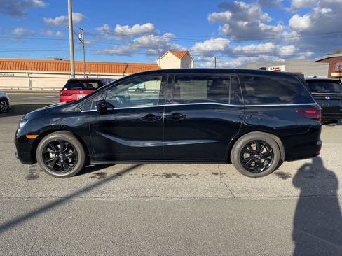 Used 2024 Honda Odyssey Sport image 22