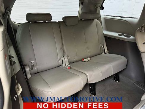 Used 2020 Toyota Sienna XLE FWD image 20